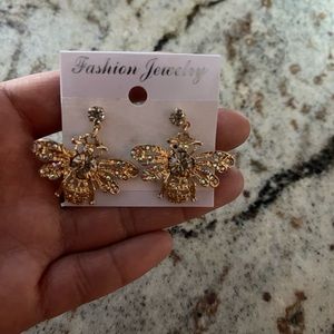 Bee 🐝 Women Earrings new